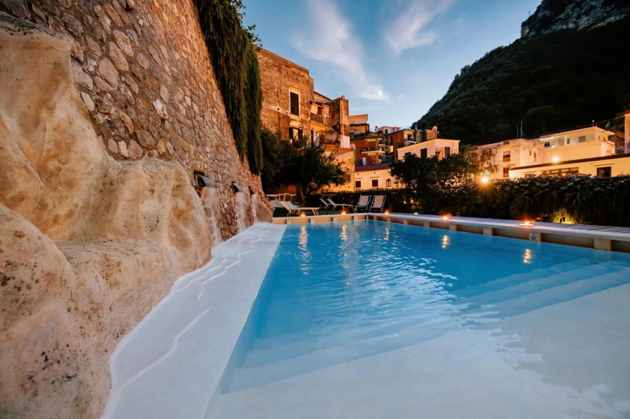 Amalfi Resort Экстерьер фото