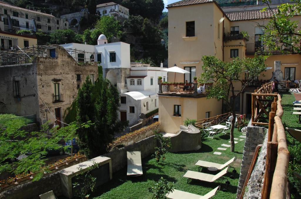 Amalfi Resort Экстерьер фото